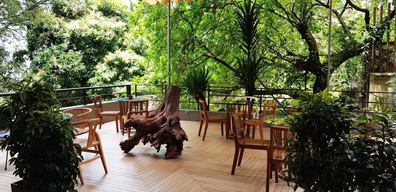 V Grand Hotel, A Member Of Radisson Individuals Medellín Dış mekan fotoğraf