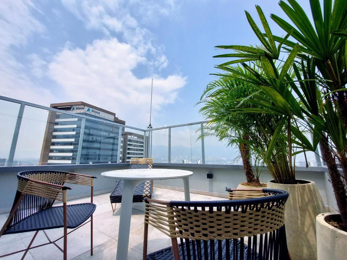 V Grand Hotel, A Member Of Radisson Individuals Medellín Dış mekan fotoğraf