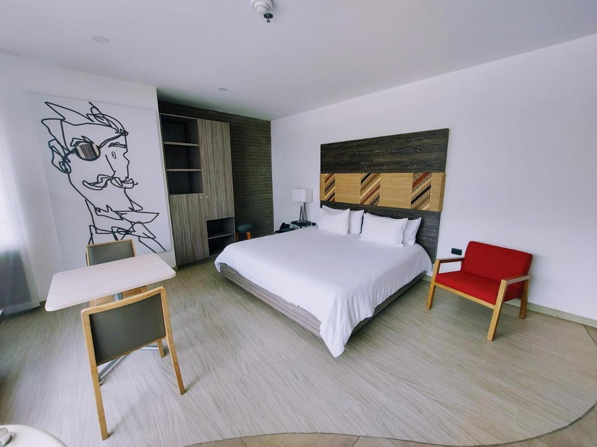 V Grand Hotel, A Member Of Radisson Individuals Medellín Dış mekan fotoğraf